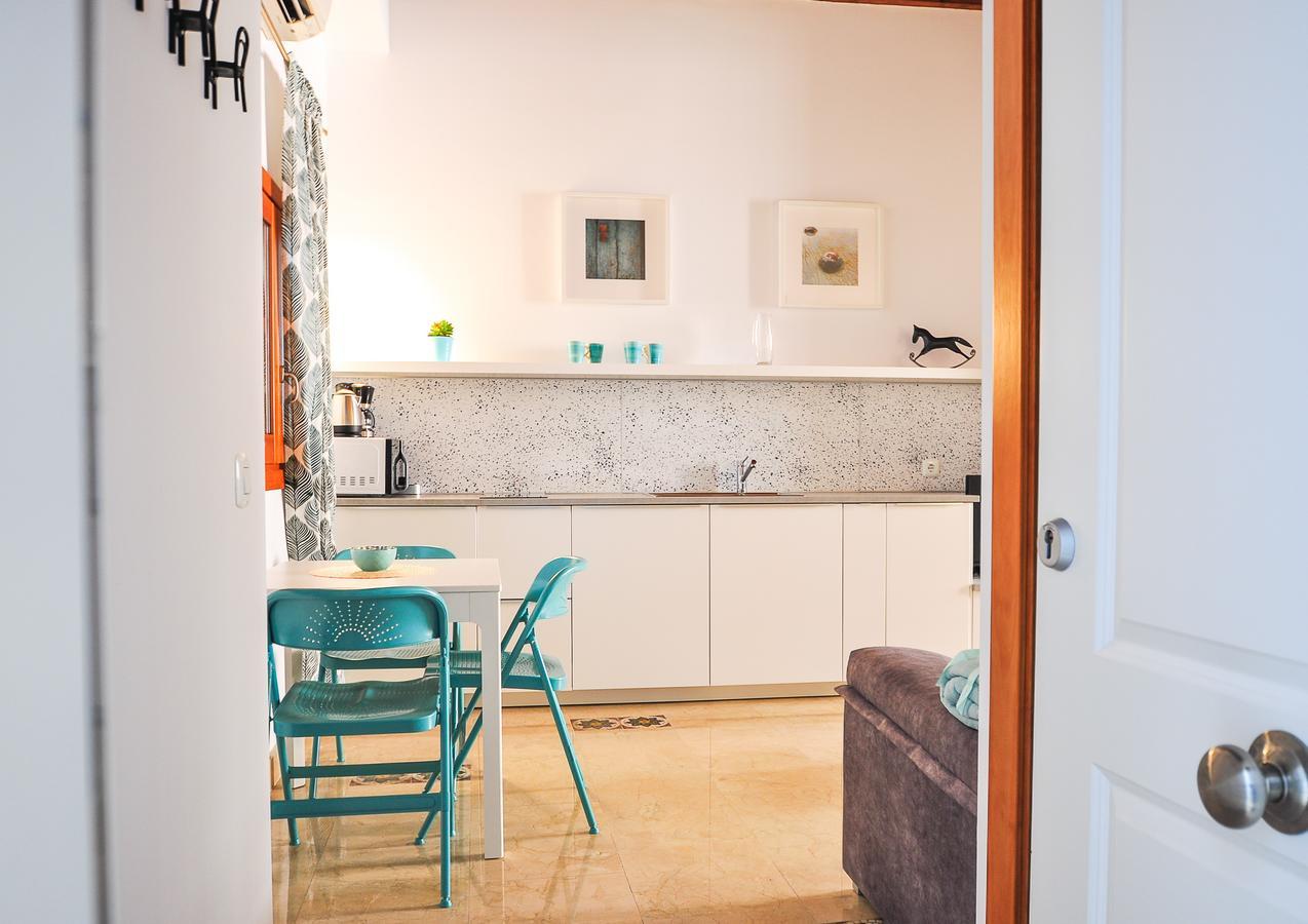 Renthas Vid Loft Apartment Malaga Exterior photo